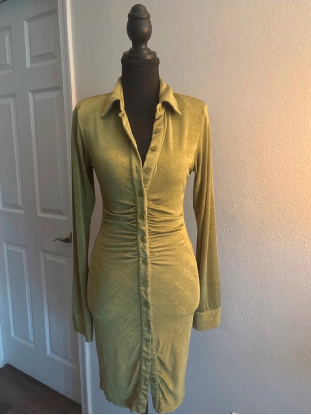 Fashion Nova Olive Green Button-Down Long Sleeve Dress